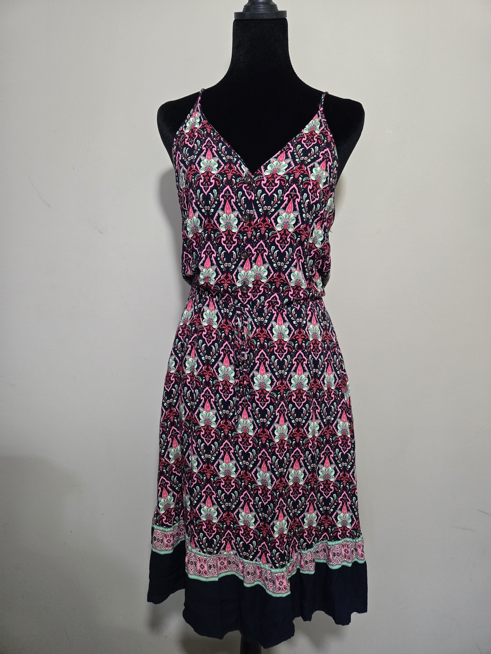 Pretty Garden size M Floral Print V-Neck Spaghetti Strap Dress in Navy and Pink